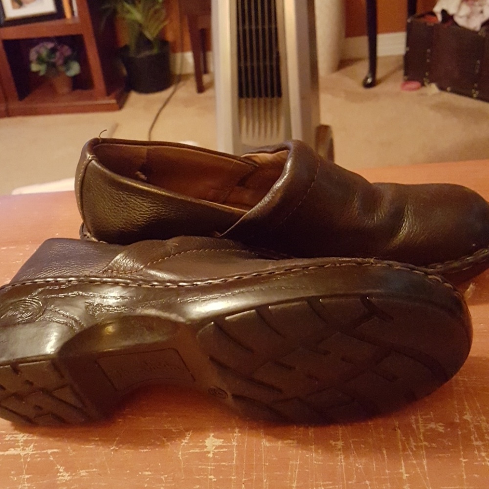 Shoes - Picture 2 of 2